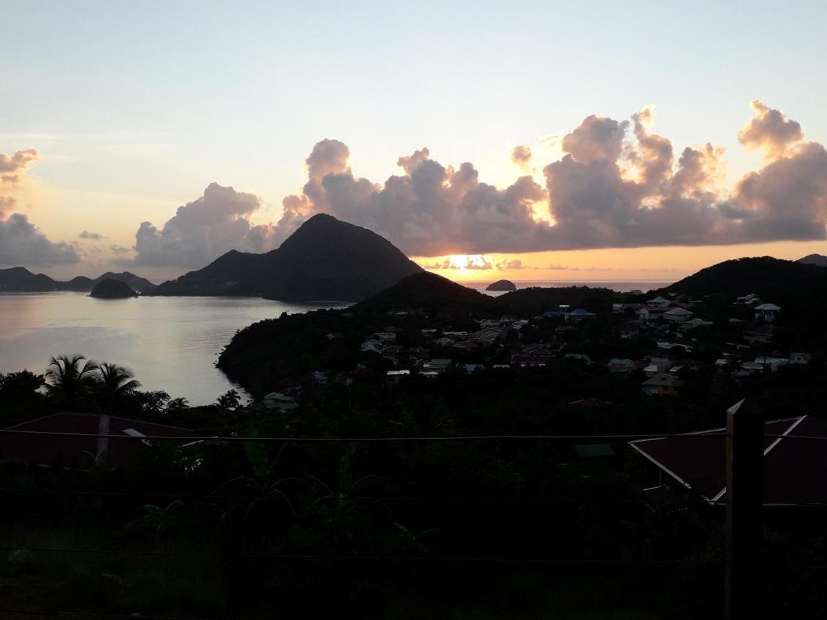 Villa KAZ ANOLI vue époustouflante sur la baie à Terre-de-Bas Extérieur photo