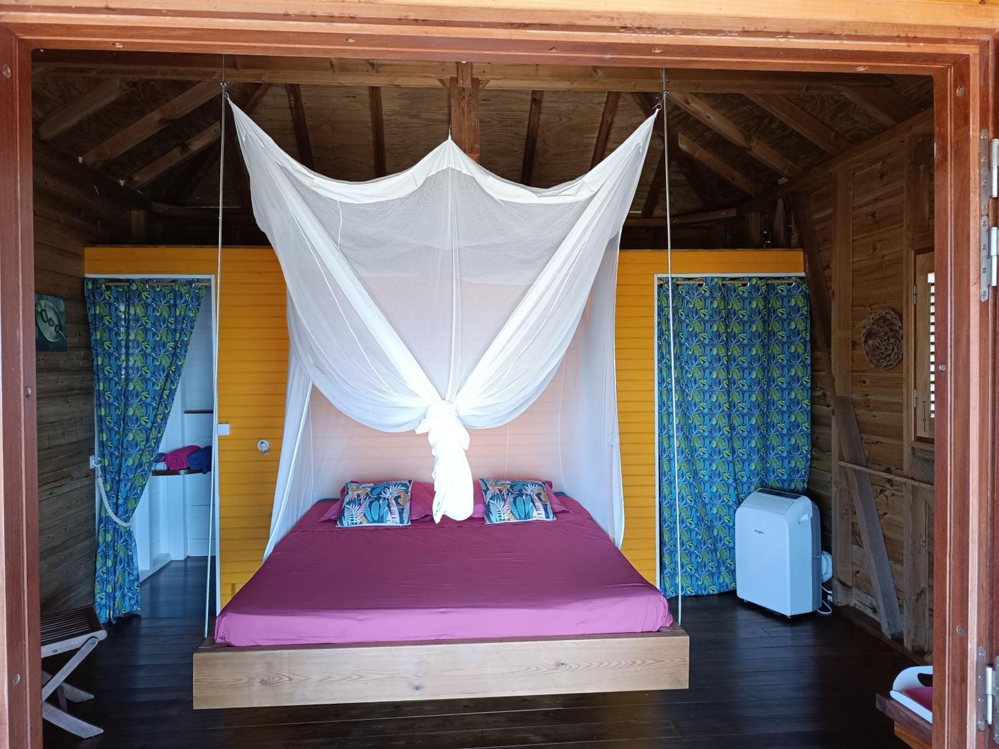 Villa KAZ ANOLI vue époustouflante sur la baie à Terre-de-Bas Extérieur photo
