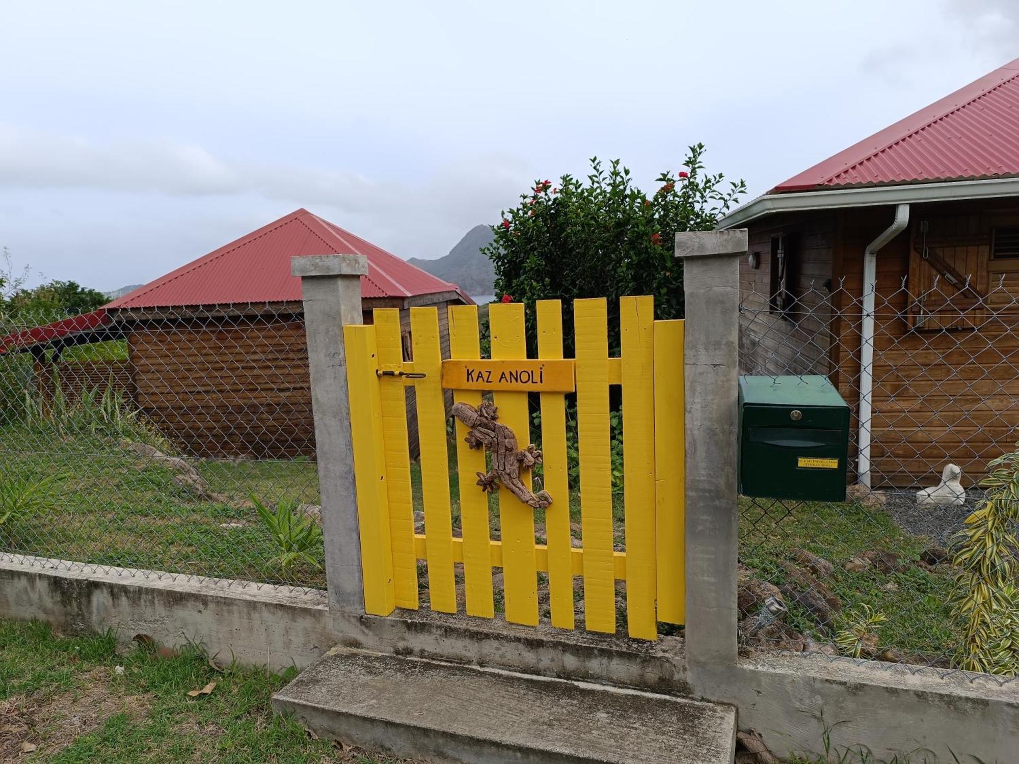 Villa KAZ ANOLI vue époustouflante sur la baie à Terre-de-Bas Extérieur photo